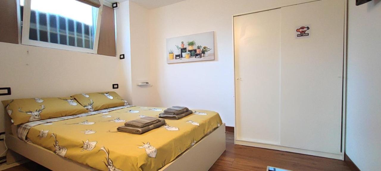 Elegant Sweet - Milan, 15 Minute Duomo Apartment